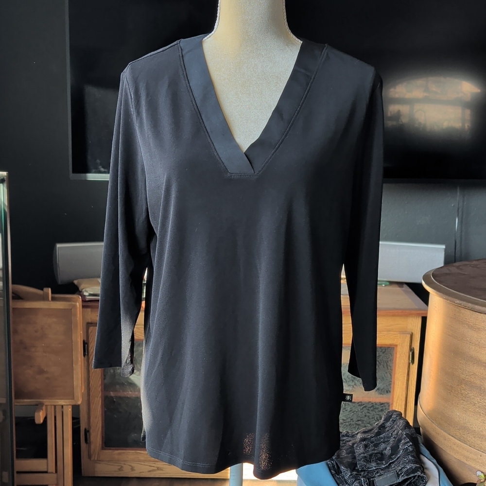 Banana Republic Women Size M Black Long Sleeve V-Neck Pullover Business, Casual